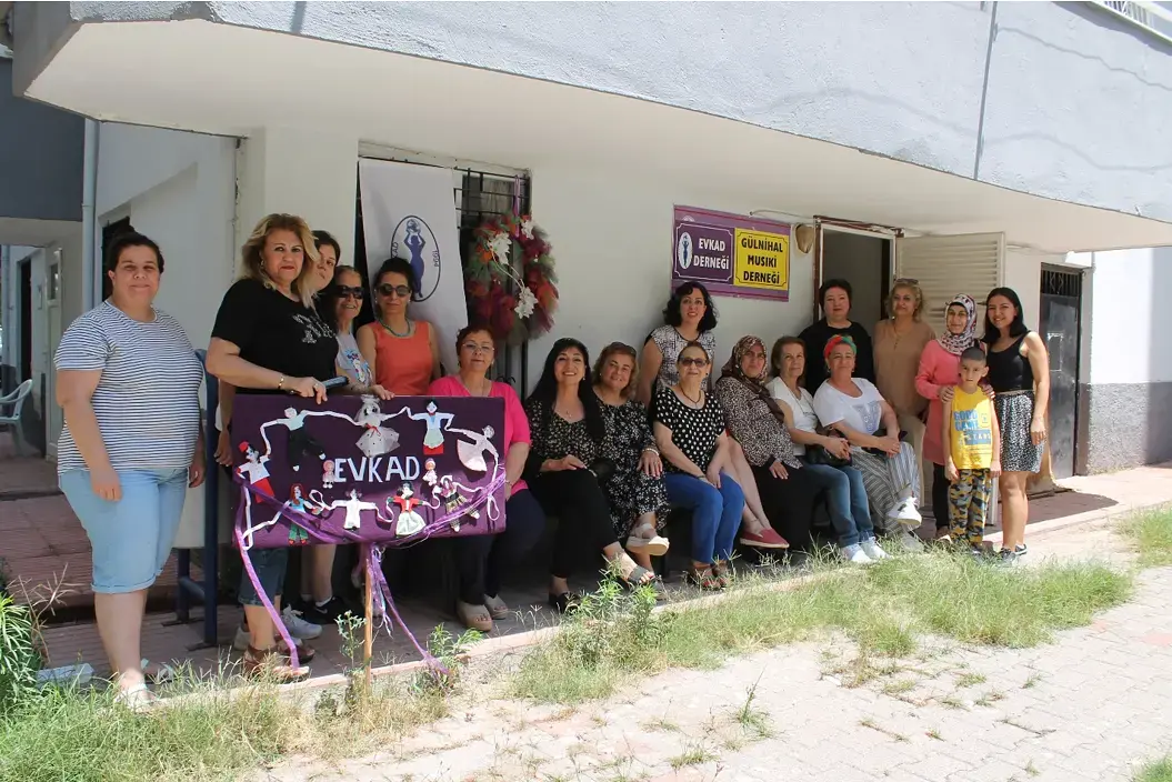 Housewives Solidarity