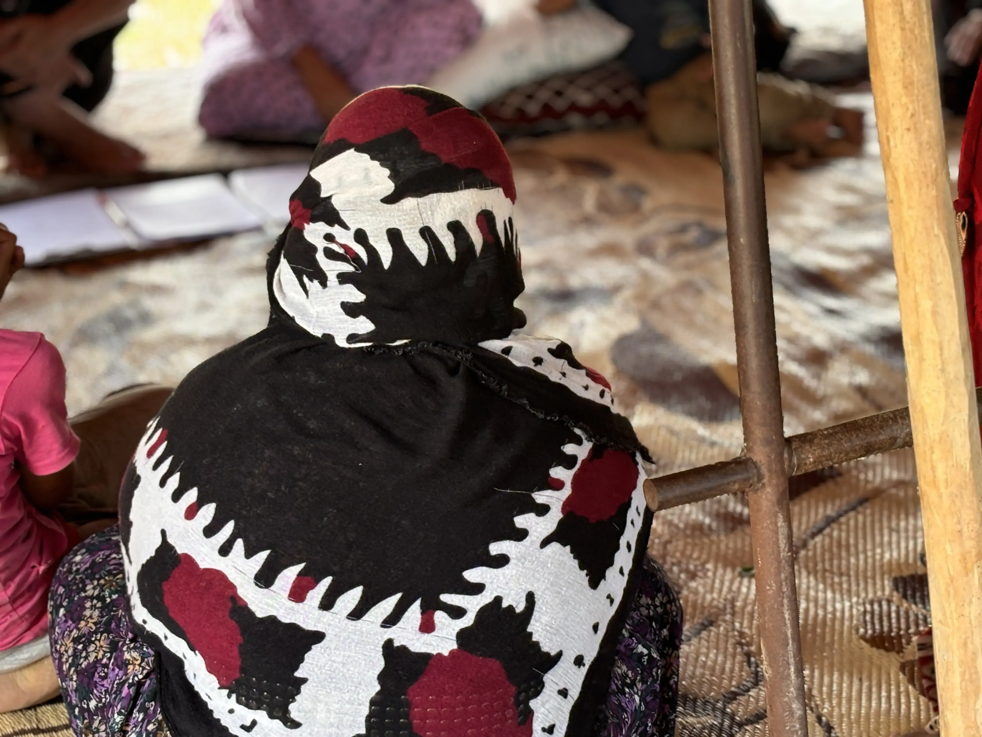 Tent chats offer a safe space for women and girls working as seasonal agricultural workers to share their personal experiences with child, early, and forced marriages. Photo: UN Women