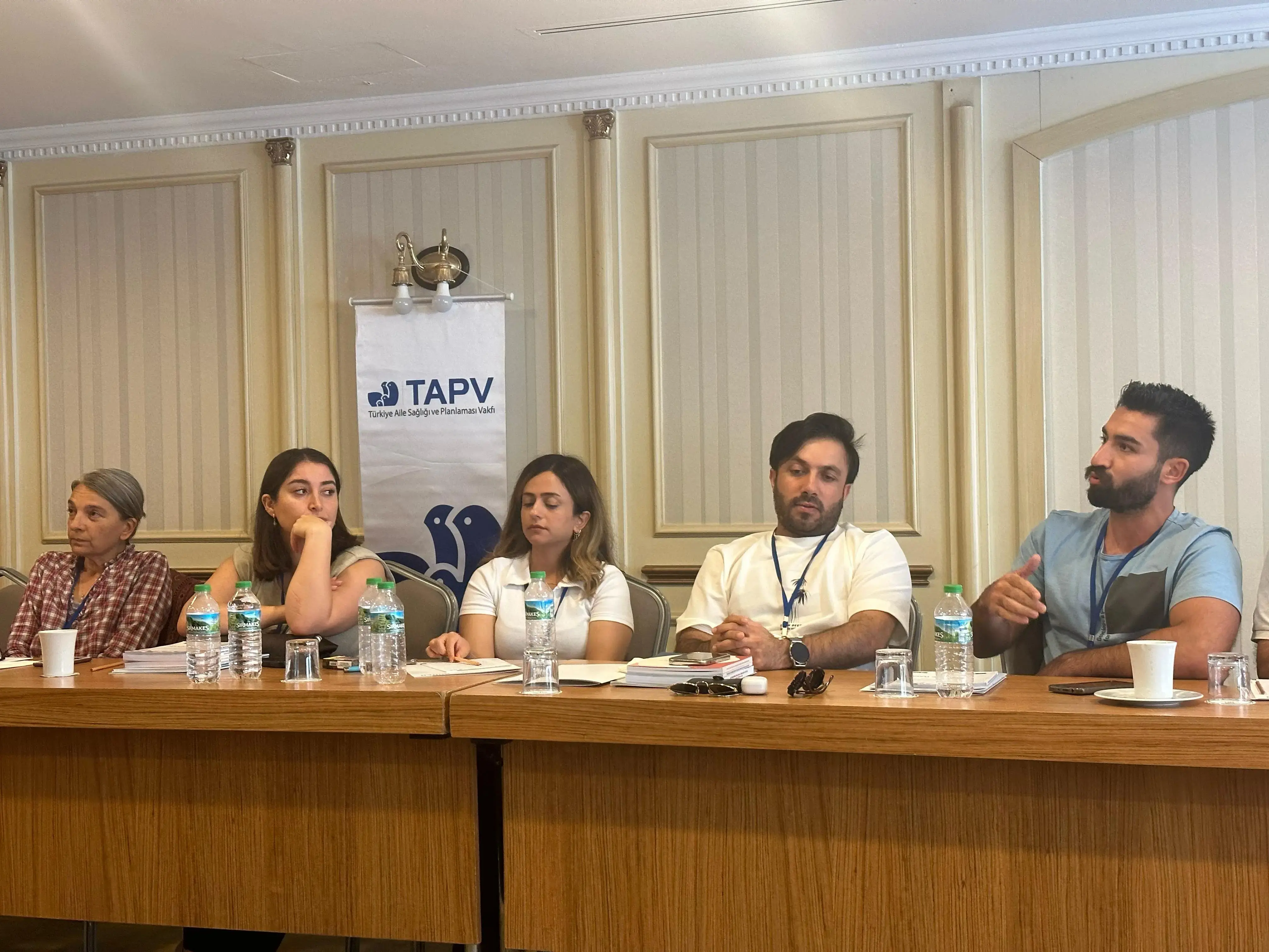Participants are discussing at a session organized for healthcare workers in Istanbul. Photo: UN Women / Ebru Demirel