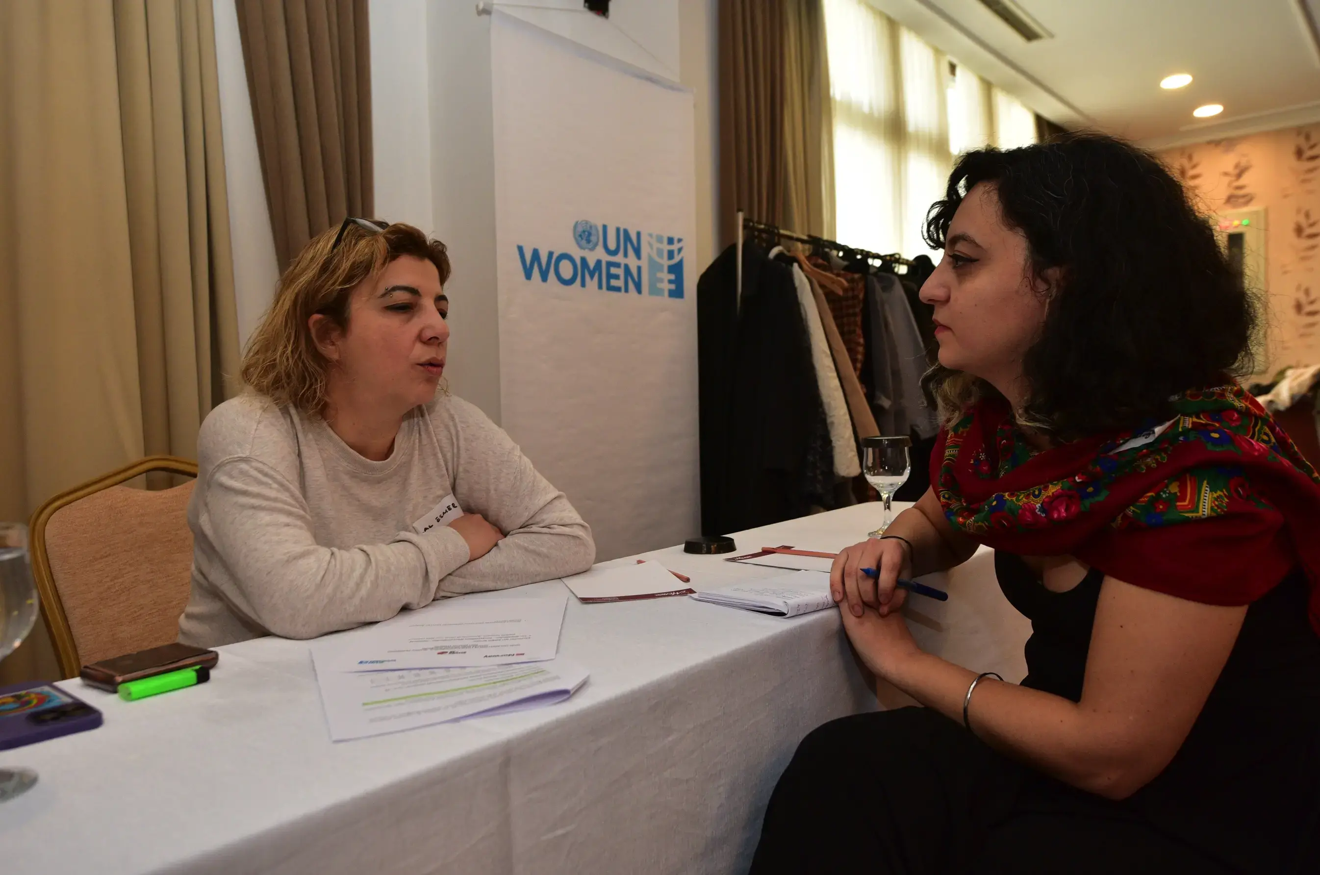 Beijing+30: Speed Dialogue Meeting brought together women activists from different generations. Photo: UN Women / Ender Baykuş